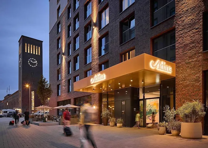 Hotel apartamentowy Adina 4*