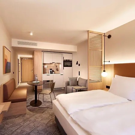 Adina Hotell 4*