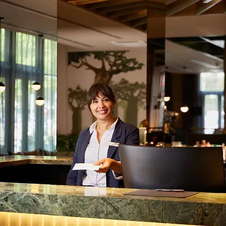Adina Hotell 4*