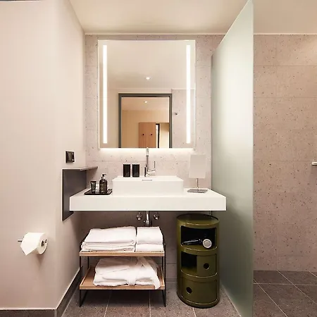 Adina 4* Düsseldorf