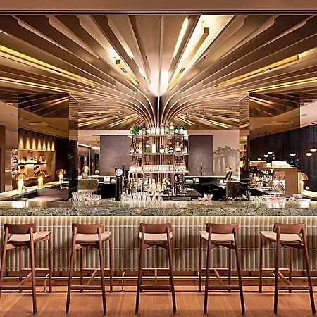 Aparthotel Adina