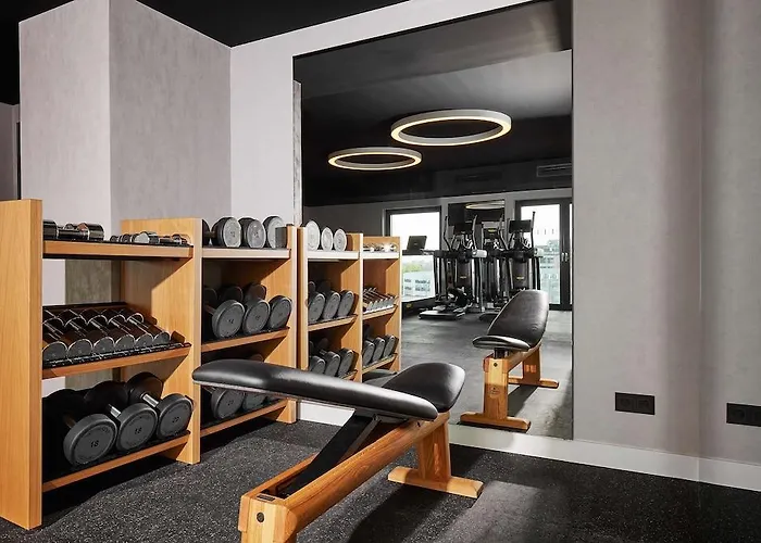 Adina شقة فندقية 4*