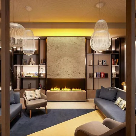 Adina 4* Дюссельдорф