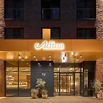 Ξενοδοχείο με διαμερίσματα Adina 4*